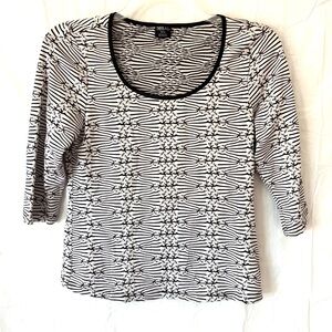 Tribal Blouse 3/4 Sleeves Black white stretch SZ M NWOT